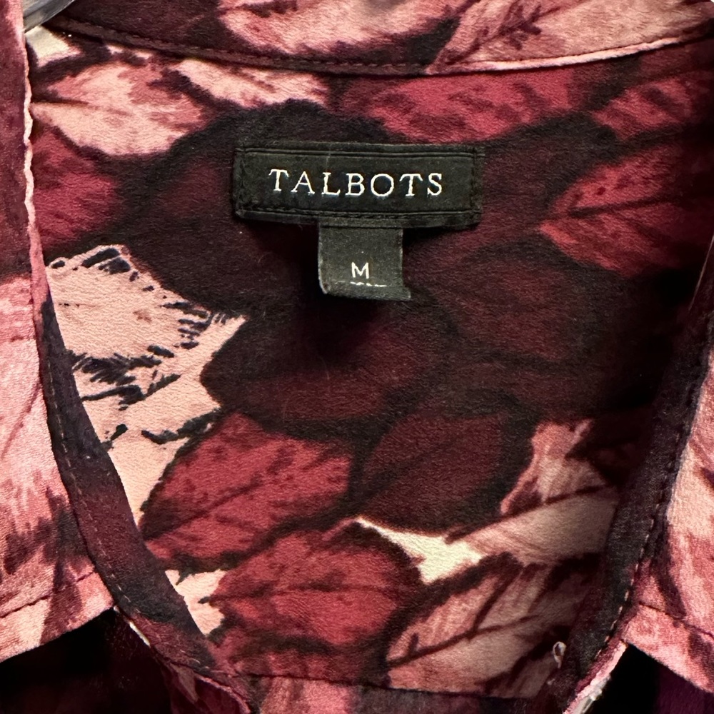 🚺 Talbots purple leaf patterned top - Picture 3 of 9